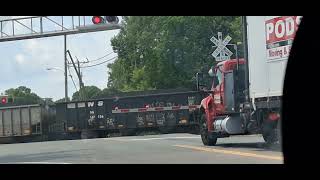 NS 826 crosses portlock road