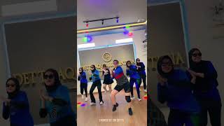 Download Lagu ALAMAK / KALAU ADA 9 NYAWA / DAM FIT CLUB / ZIN DETTY / ZUMBREWLITAN SQUAD MP3 Download Lagu ALAMAK / KALAU ADA 9 NYAWA / DAM FIT CLUB / ZIN DETTY / ZUMBREWLITAN SQUAD MP3