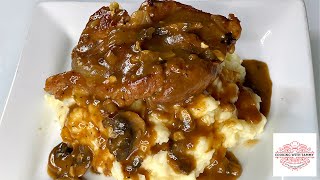 Smothered Steak And Gravy With Mushrooms Recipe | Smothered Steak Recipe