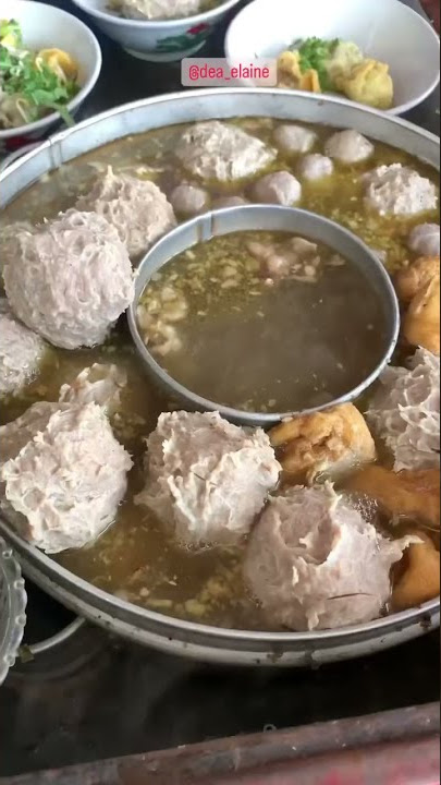 BAKSO KUAH BLEDEK DI MALANG