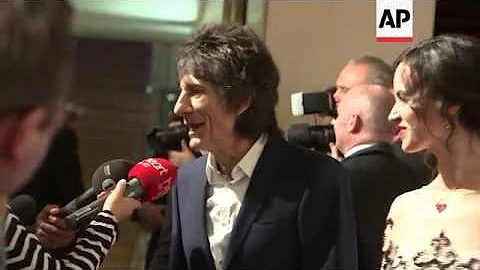 Ronnie Wood, wife Sally Humphreys welcome twin dau...