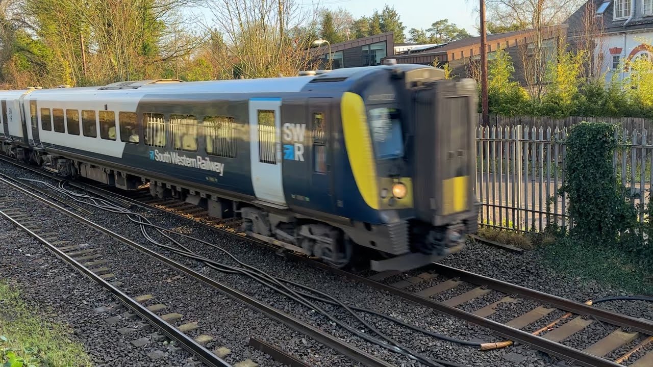 Class 444 Desiro | 444022 + 444030 | South Western Railway