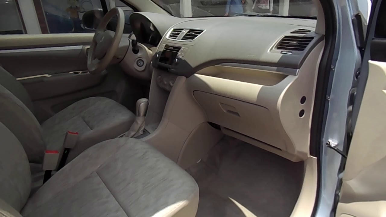 Suzuki ertiga салон