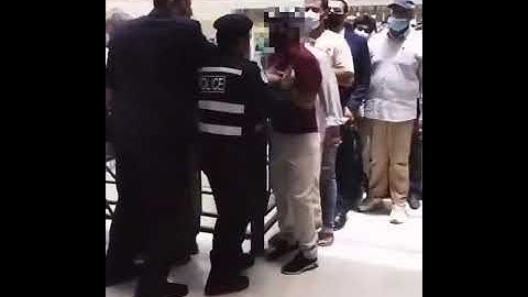 Kuwait PoliceMan Who Assaulted Expat in a Mall Detained