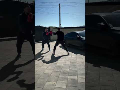 Khamzat Chimaev training for his fight with Dricus Du Plessis 🐺