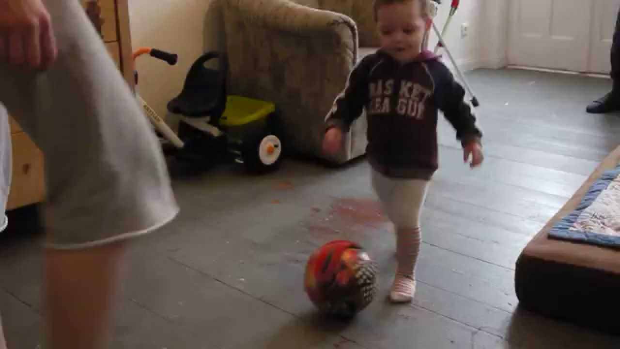 Papa, M. und D. spielen Fußball camera iphone 8 plus apk