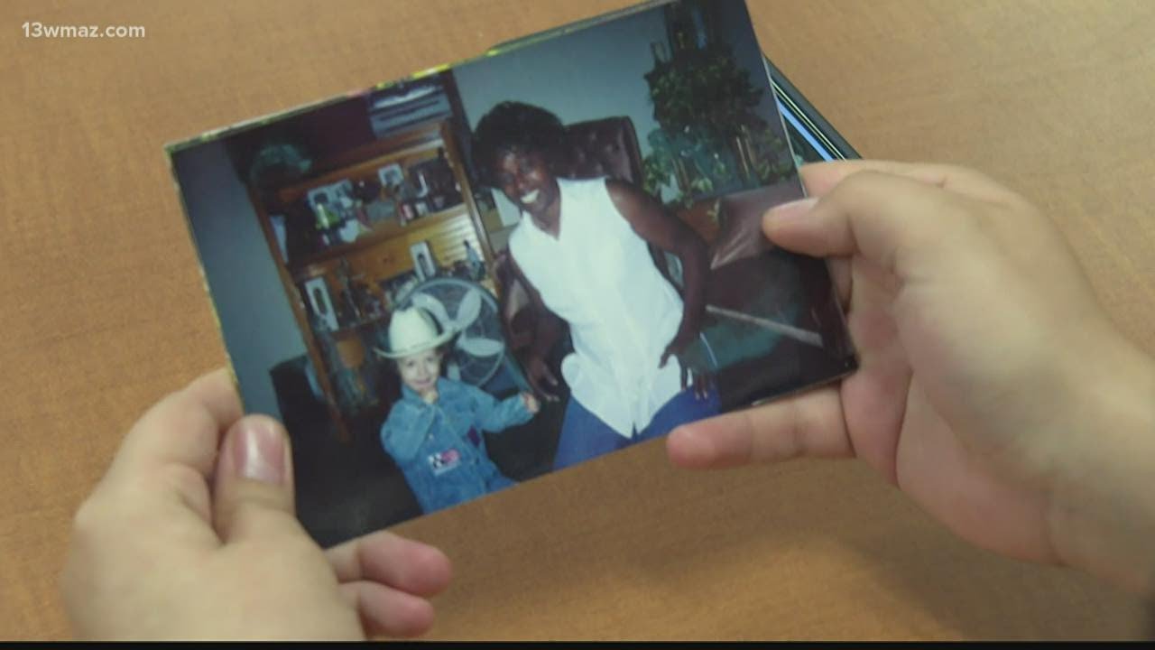 Peach County High senior graduates after mom dies of COVID-19