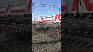 Электровоз ЭП20-032 (ТЧЭ-6) со скорым фирменным поездом &quot;Двухэтажный состав&quot; №102М Москва - Адлер.