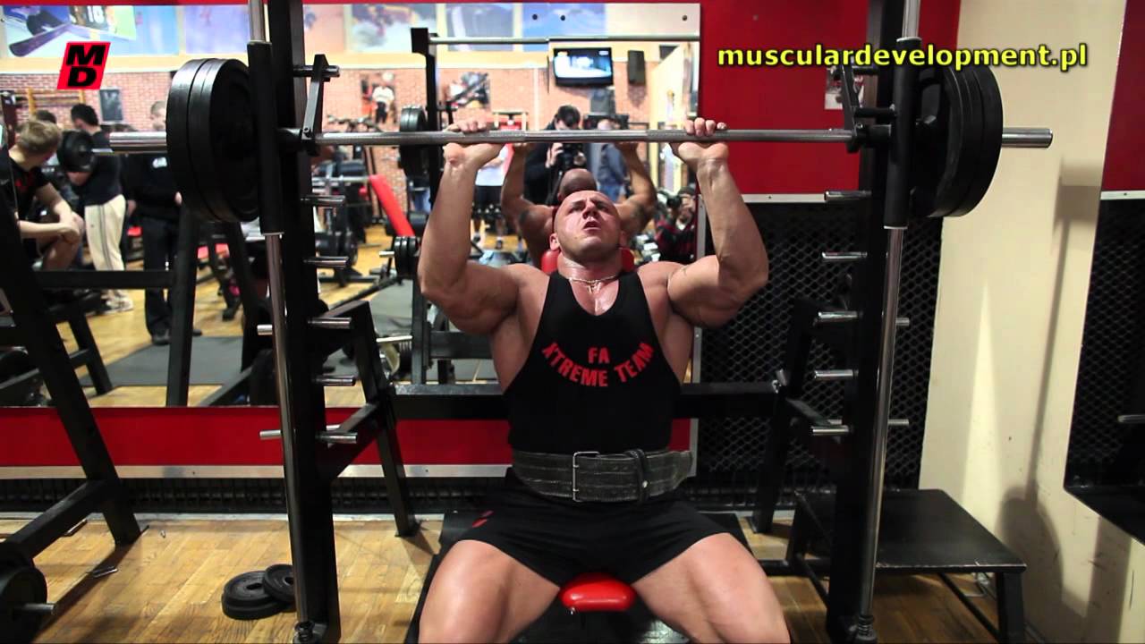 FA Xtreme Team w Krakowie w siłowni Extreme Fitness - Trening Burdzy i Zieleniecki - Barki