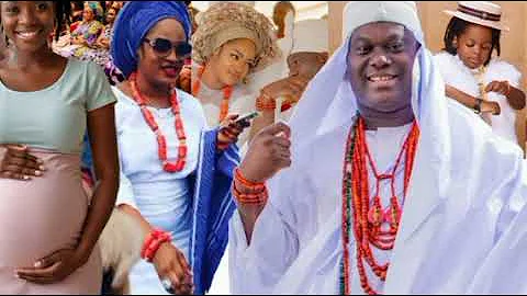 OONI OF IFE'S PREGNANT C0NCUBINE 🤰 STØRMÈD PALACE TO TAKE OVA