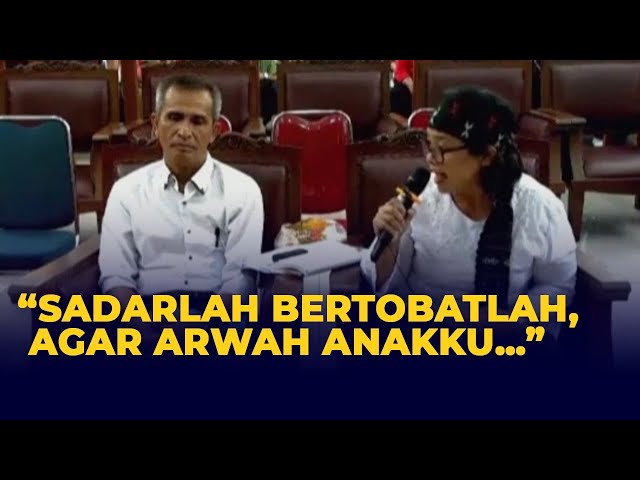 Momen Ibu Yosua Serukan Sambo dan Putri Segera Sadar dan Bertobat class=