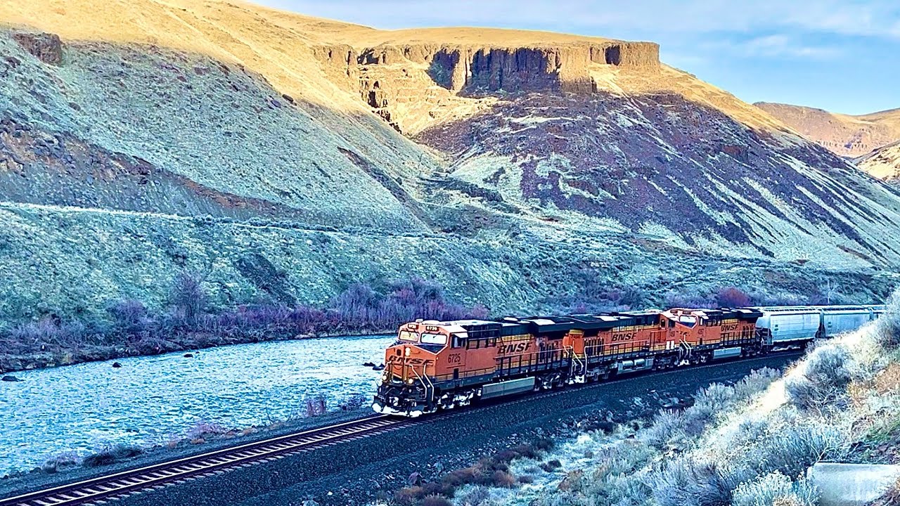 Central Washington Freight Trains: Grain trains and Oil trains!!! 
