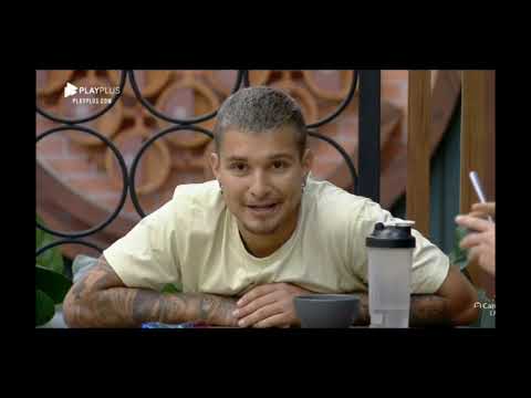 Dayane Sitting in Silence Anticipating Roca