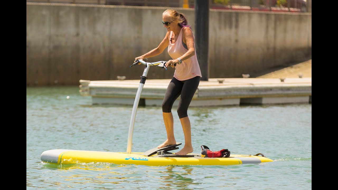 Hobie Mirage Eclipse pedalboard: Carol unboxes a new board