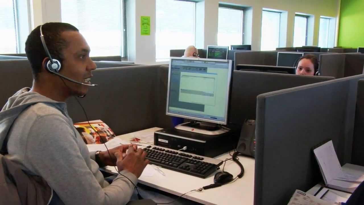 Werken naast je studie - YouTube