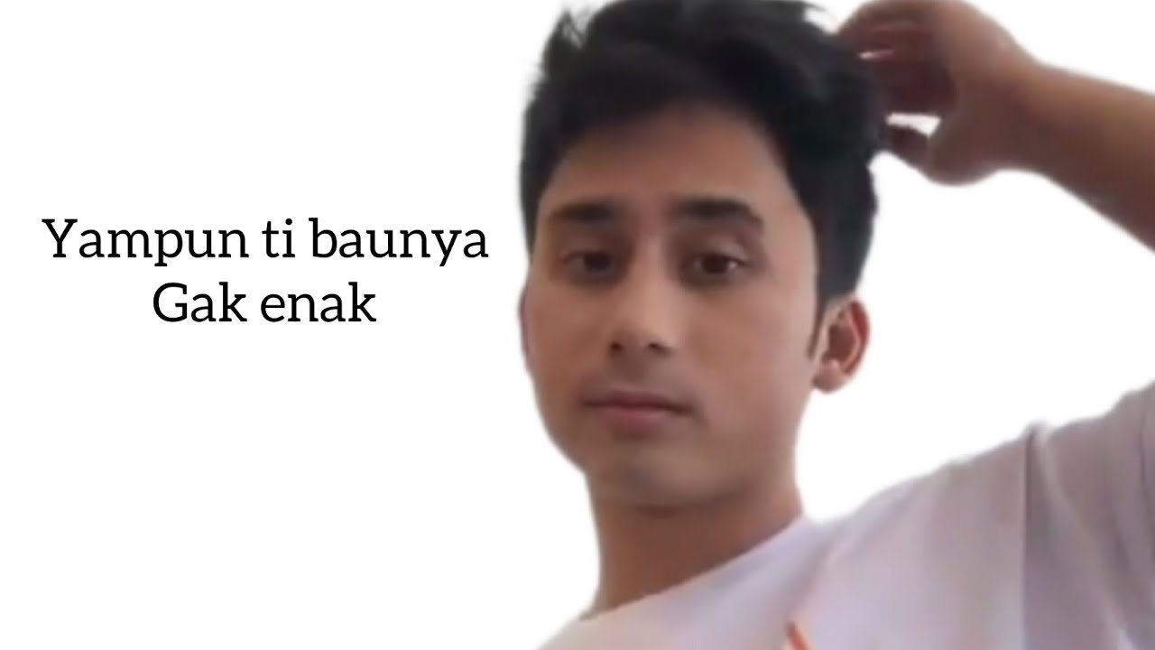 pertama kali alshad dan Tiara mencium bau pup bayi ini,sampe alshad mual gak kuat nyium baunya 😁