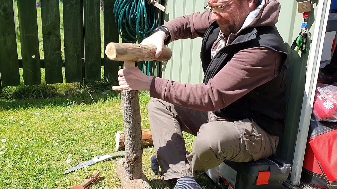 Battoning Without Damaging your Knife- Bushcraft