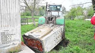 4 травня в селі Костенів Перемишлянського району Львівщини демонтували пам’ятник радянської доби.