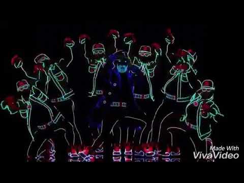 اسود وماشيه في الغابه