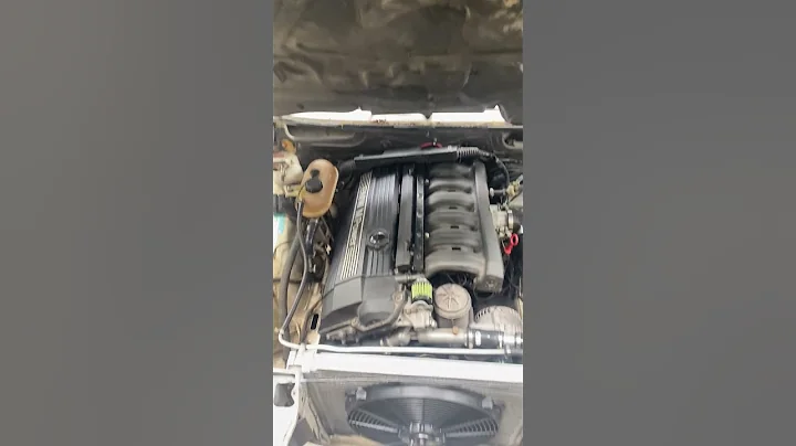 E28 M50B25 & ZF320 Swap on Air suspension and BBS wheels.