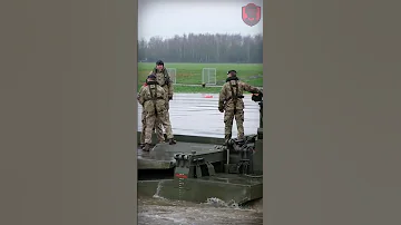 Военная машина-амфибия M3 Amphibious Rig #shorts