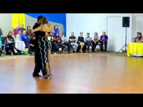 Karina Guillén & Cristian Sánchez interpretan Soñemos