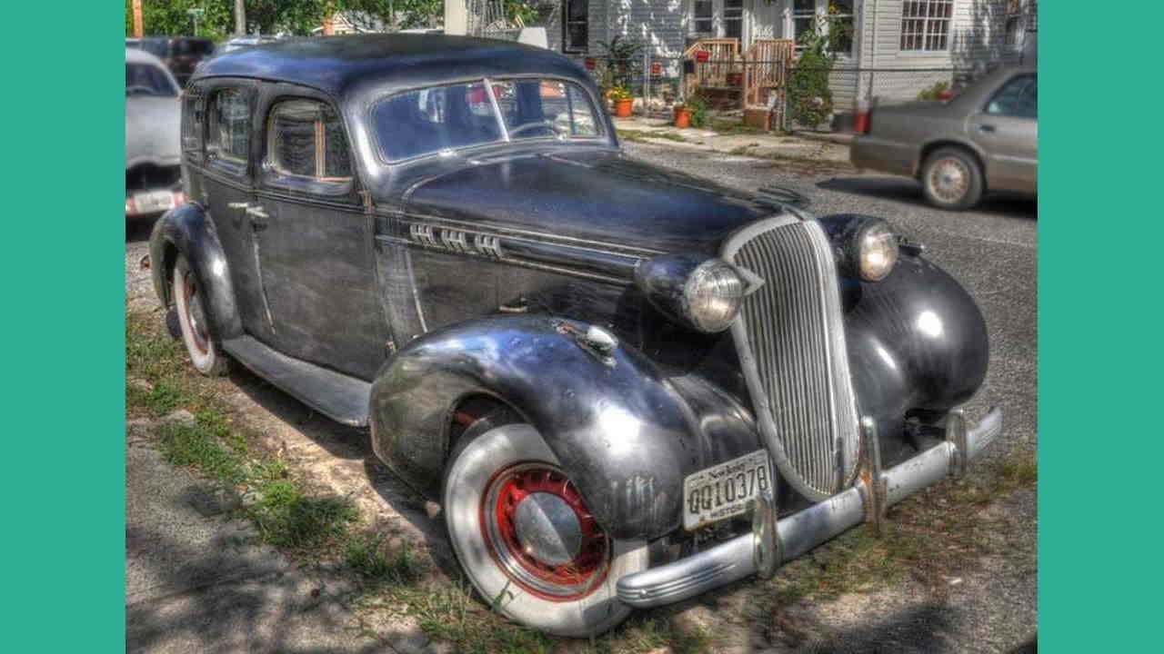 Original cars. Oldsmobile 1936. 1936 Oldsmobile Six. A few cars.