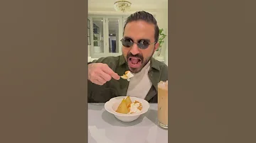 گلابی دارچینی با خامه و بادام Baked Pears With Peanut Shorts Short Food Desert غذا آشپزی 