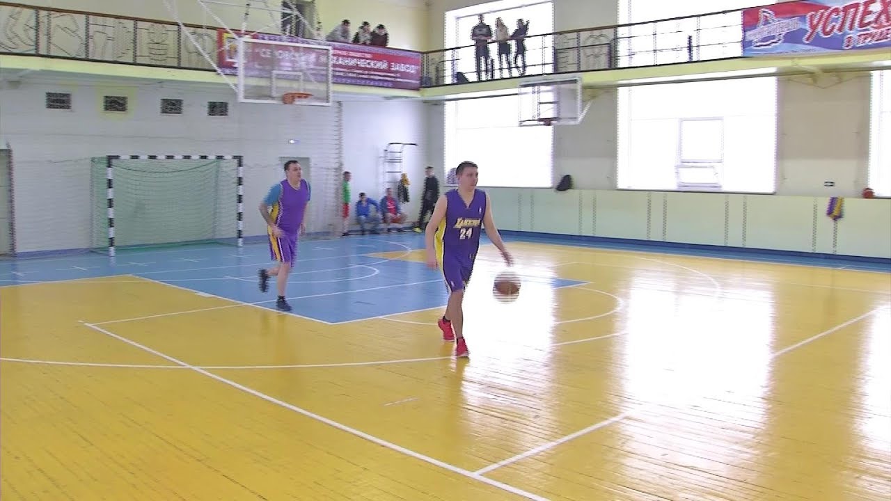 Стартовал 13-й турнир по баскетболу среди выпускников школ СГО