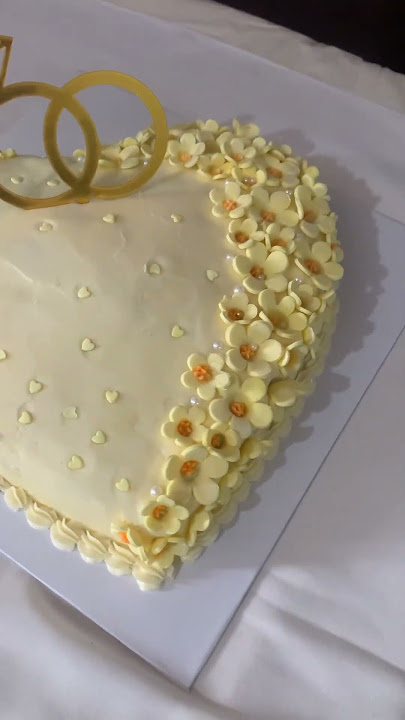 Heart cake #cakedesign #love cake #cakedecoration #cake#