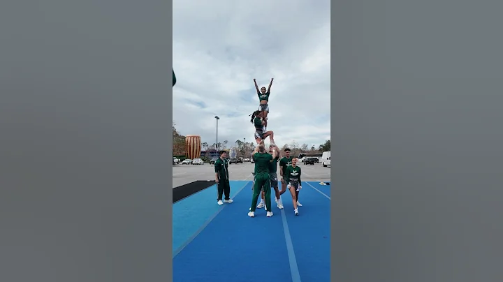 USF Coed 2025 pyramid 🤘🏼 #cheerleading #stunt #gym