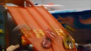 Hot Wheels crashing in Slow Motion