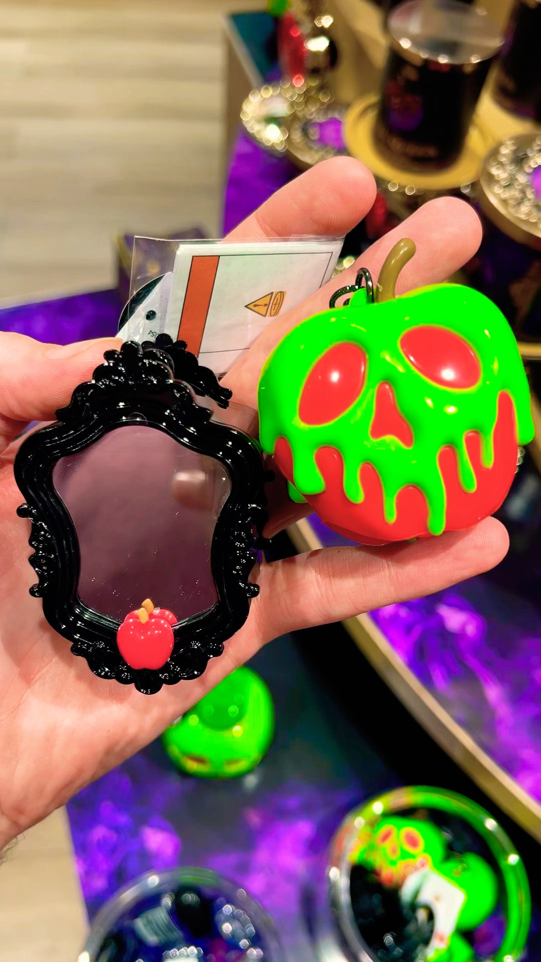 bathandbodyworks X ‪@Disney‬ Disney Villains Evil Queen Pocketbac