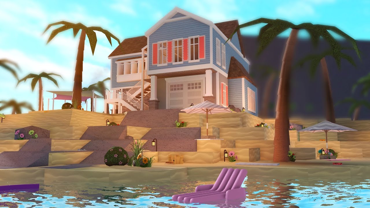 Building a Beach House in Bloxburg w/ Anix & Faulty