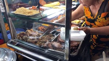 Cơm Tấm Tuyết Cây Gõ 933 Hồng Bàng p9 q6 miếng sường to đùng