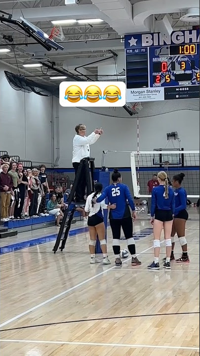 Referee ends RALLY 😅