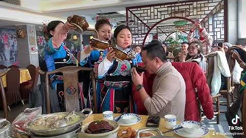 Tục lệ mời rượu của Người Miêu - Hồ Nam - Trung Quốc