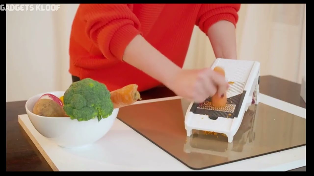 Mueller Austria V-Pro 5 Blade Mandoline Slicer for Vegetables/Cheese  Adjustable