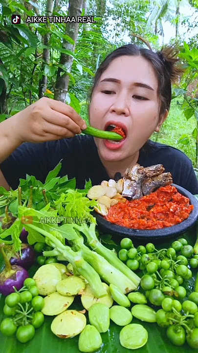 VEGETARIAN MUKBANG, RAW LALAPAN WITH TERASI SAMBAL, PART1#mukbang#aikketinhaa#mukbangraw