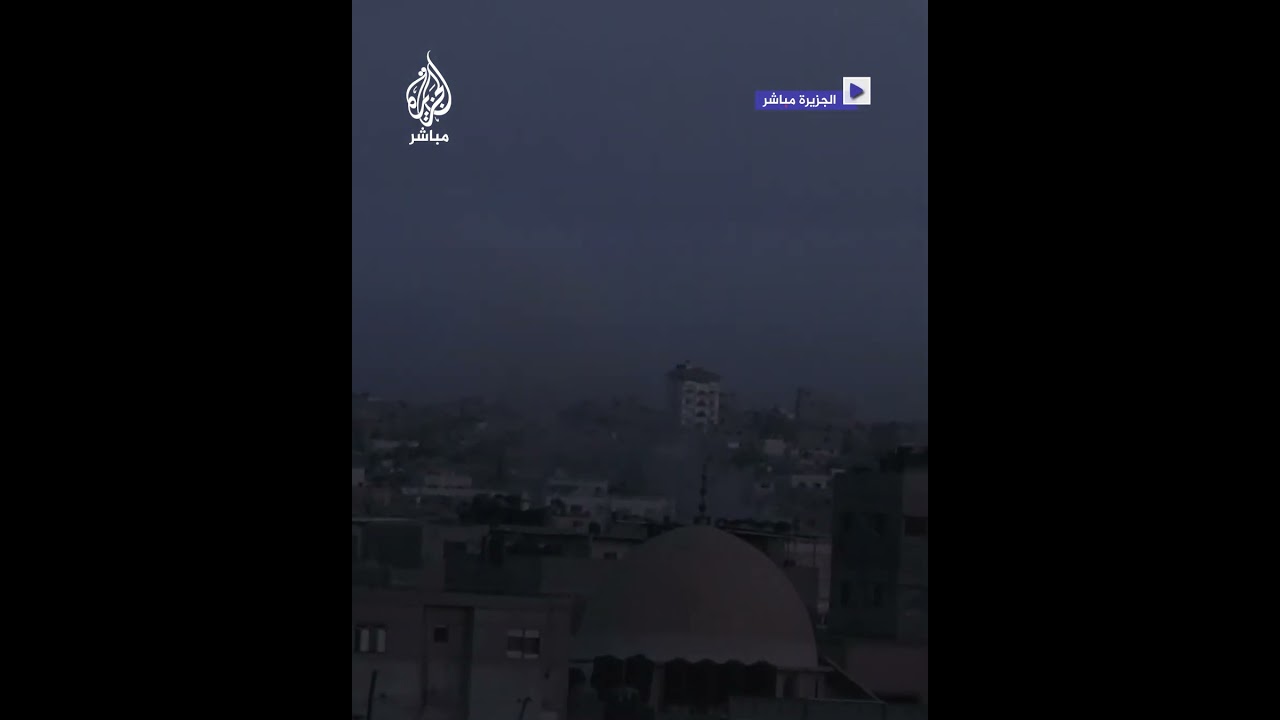 صور تظهر القصف الإسرائيلي بالقرب من محور فلادلفيا على الحدود المصرية الفلسطينية