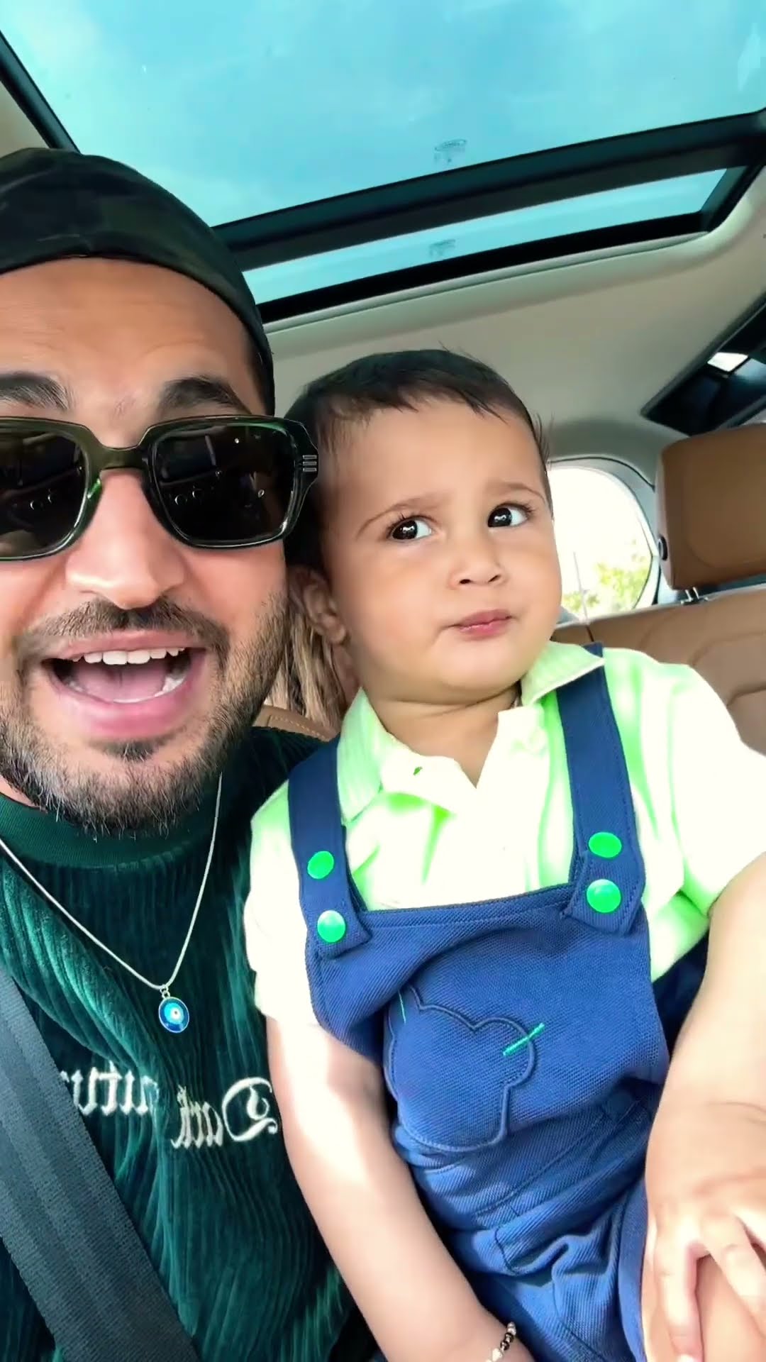 Just came across this adorable video in my gallery and couldn’t resist myself from posting this ??