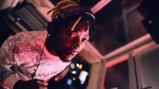 DJ Luvas - UYANGIFAKA  ft. Mr G & Ceeyah