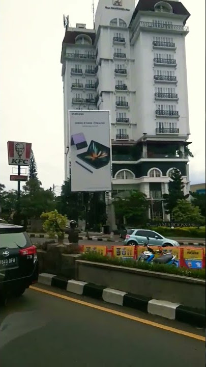 Tugu Kujang di Jl.Pajajaran Bogor.