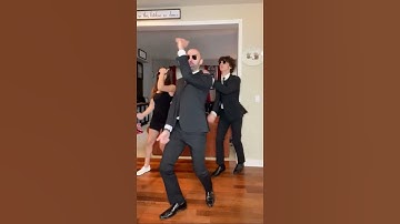 Let’s twist again #dance #familytime #viral #shorts #shortvideo #trend #dadmode