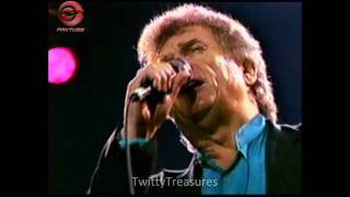 Conway Twitty - You've Never Been This Far Before (1992) Live HQ