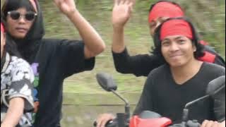 Pemakaman Unik Adat Toraja Mamasa Ditandu Sebelum dimakamkan  almh. Petronela Tasik Saratu