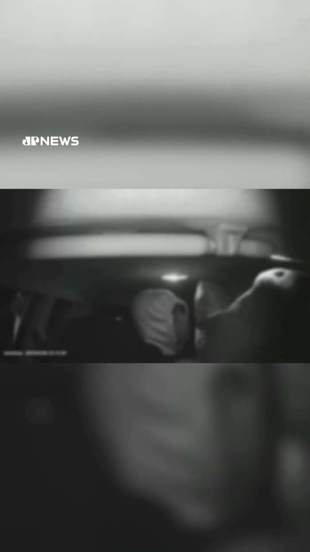 Assaltantes ameaçam e agridem motorista de carro por aplicativo com socos #Shorts