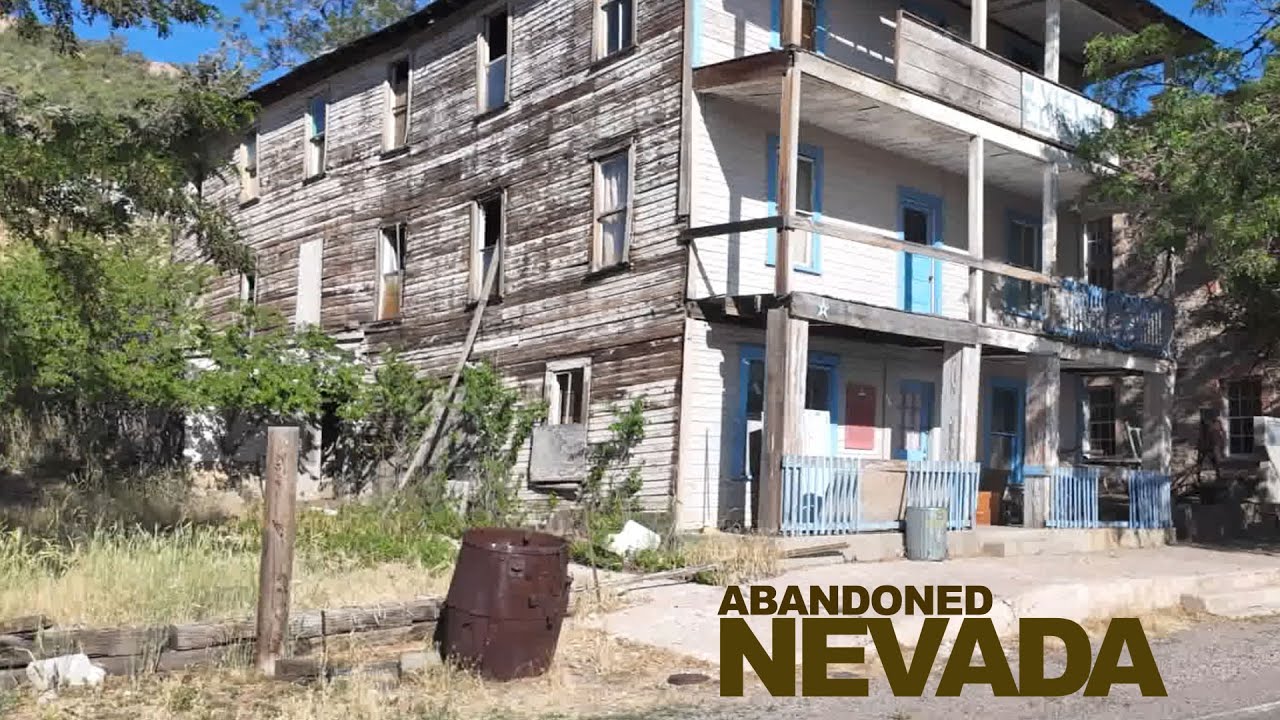 Nearly Abandoned NEVADA Towns In A Lonely, Empty Corner Of The State