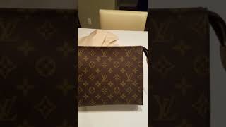 HOW TO spot a fake Louis Vuitton Toiletry 26 Pouch - Real vs Fake!!! 