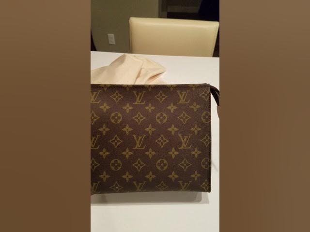 Louis Vuitton Monogram Toiletry Pouch 19 – Replica bag review